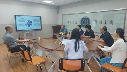 趙正雄副校長深入現代教育技術中心調研，強調技術推廣服務助力學校信息化發展